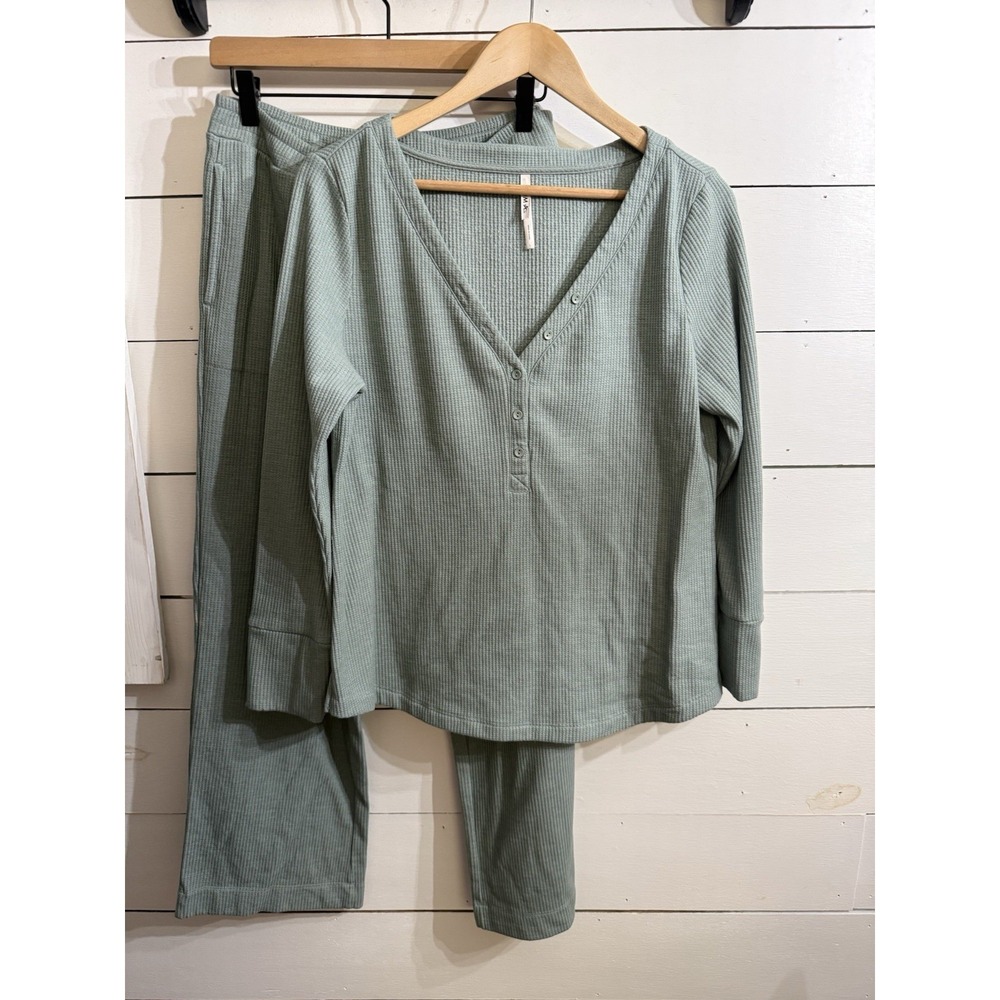 Soma Women's Medium/Large Mint Green Waffle Ribbed Pajamas 2 Piece Top Pants